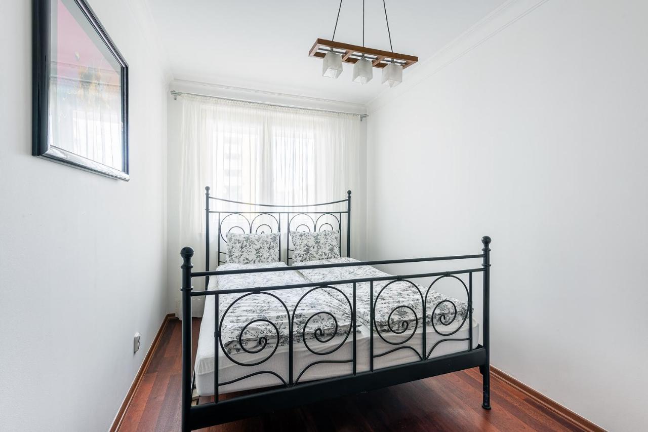 Apartment Bukowinska 12: Spacious Two-bedroom With Balcony And Parking *