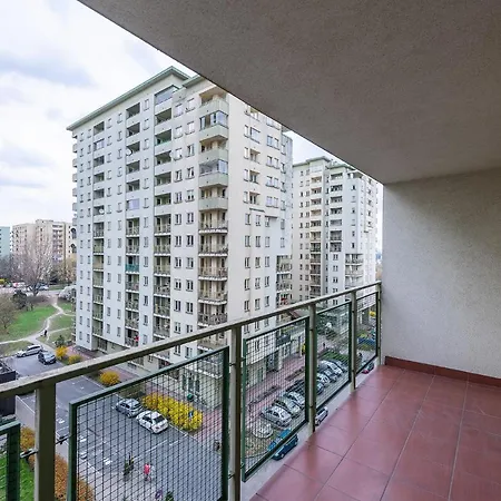 Bukowinska 12: Spacious Two-Bedroom Apartment with Balcony and Parking Warsaw Exterior photo